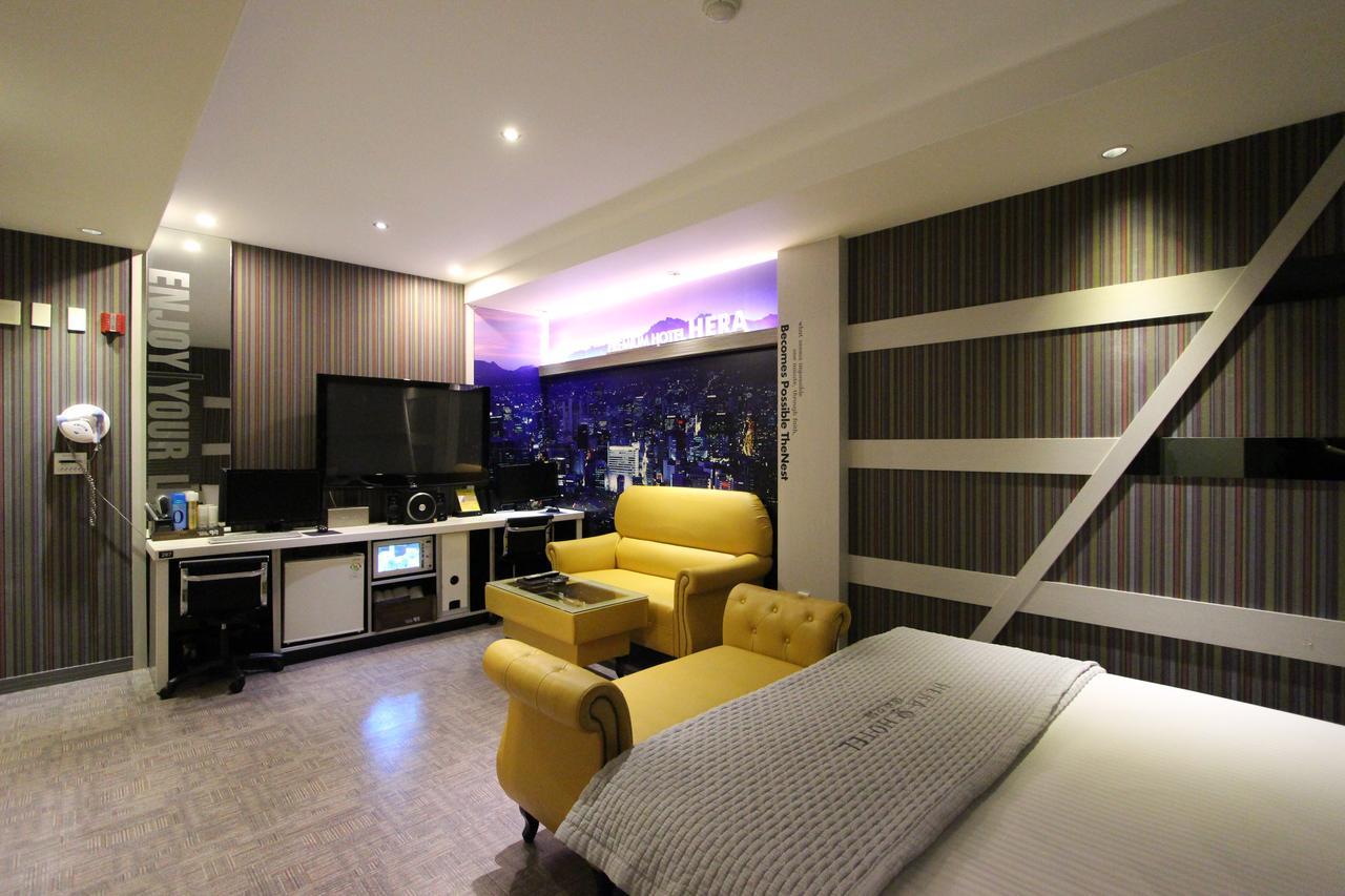 Hera Hotel Тегу Екстериор снимка